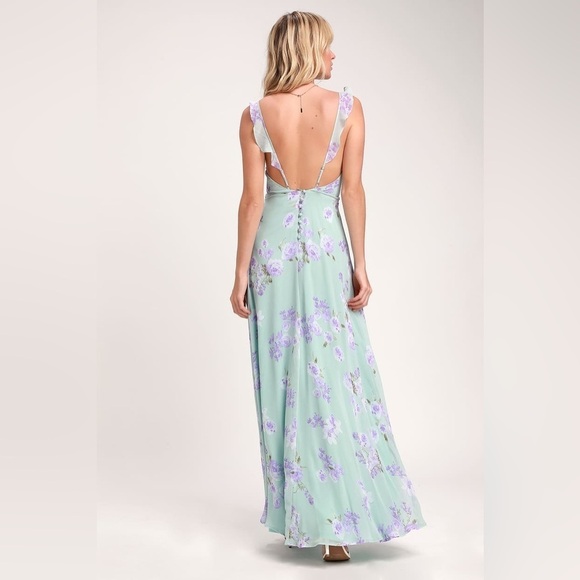 Lulu’s Floral Maxi Dress - Picture 2 of 10